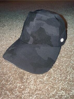 lululemon Black Performance Run Hat with Reflective Logo